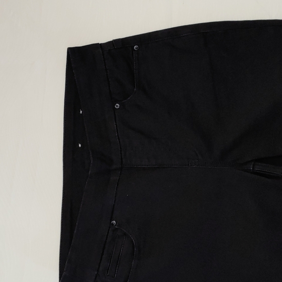 Westbound Women's Size 6 Pull on Shorts - Picture 4 of 8